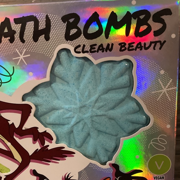 BRAND NEW BATH BOMB SET! NIB! NWT! SMOKE FREE HOME! - Picture 4 of 8